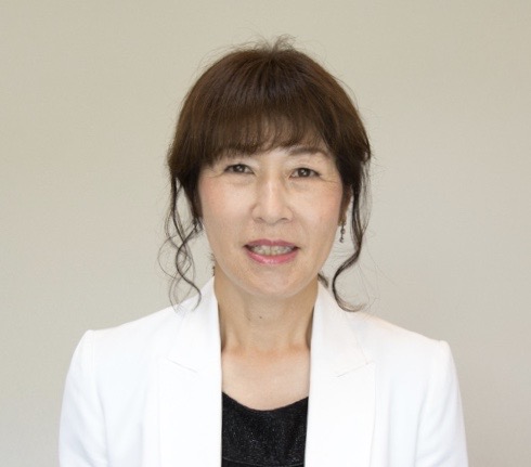 石村智子